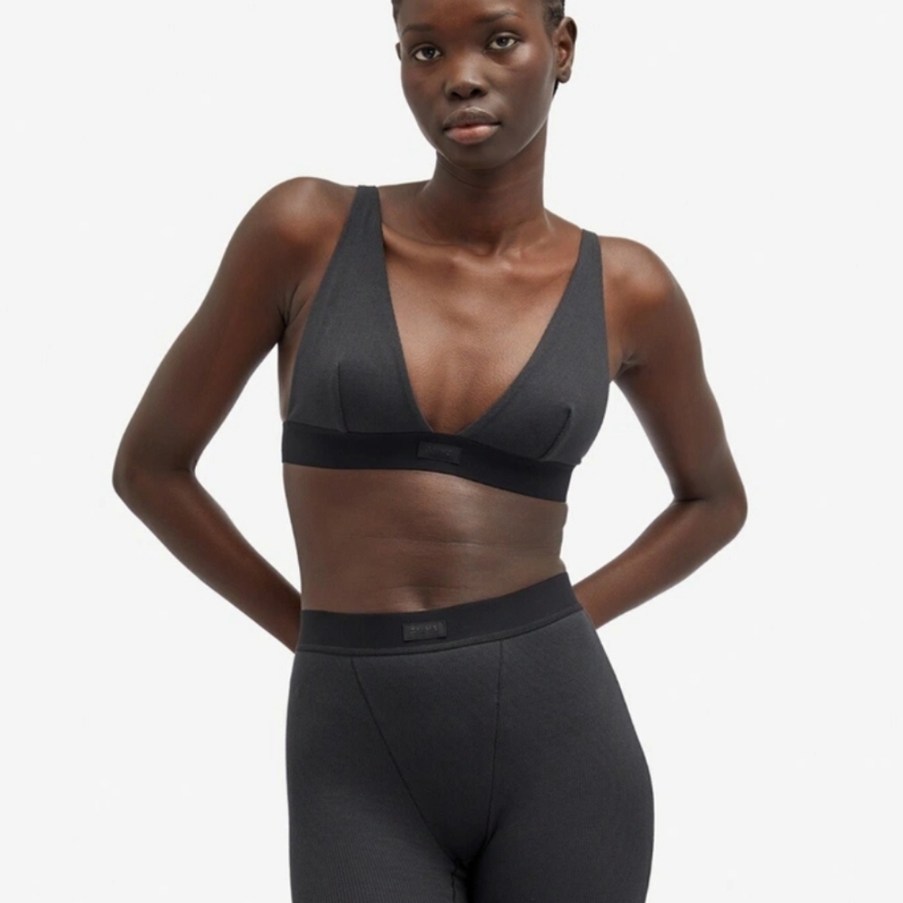 SKIMS Cotton Rib‎ Plunge Bralette In Soot Small Cotton